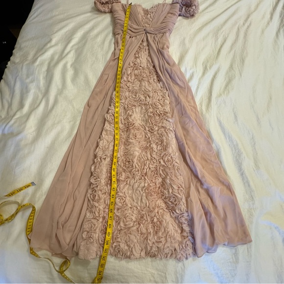 Mignon Dusty Rose Pink Rosette Evening Gown / Bridal Gown - Size: 12 - Picture 4 of 15